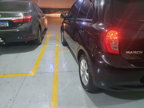 Imagem 7 de 13 de Nissan March Sv 2015 1.0 Flex Manual (leilão)