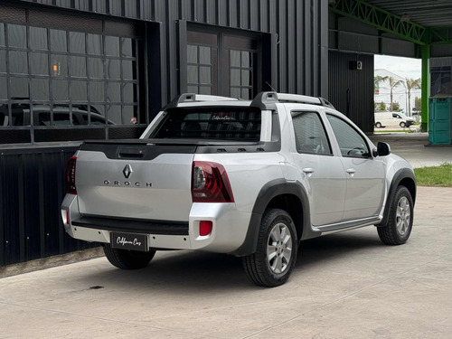 Renault Duster Oroch 2.0 Outsider Plus