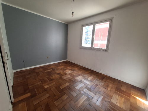 Se Arrienda Departamento 2d/1b/, 2do Piso_metro Irarrázaval