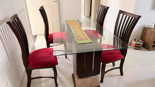 Mesa Com 4 Cadeiras