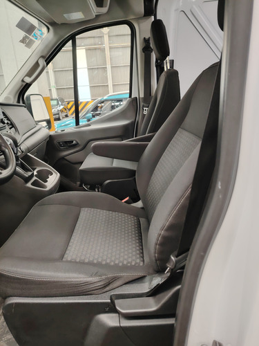 Ford Transit 3.8 Gasolina Van At