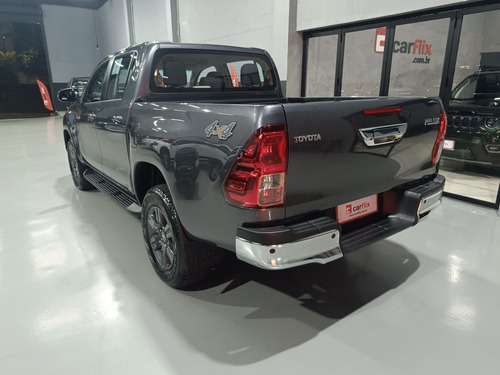 Toyota Hilux 2.8 D-4D TURBO DIESEL CD SR 4X4 AUTOMÁTICO
