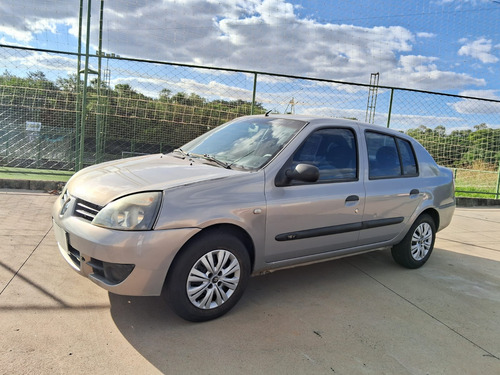 Renault Clio Sedan 1.0 16v Expression Hi-flex 4p