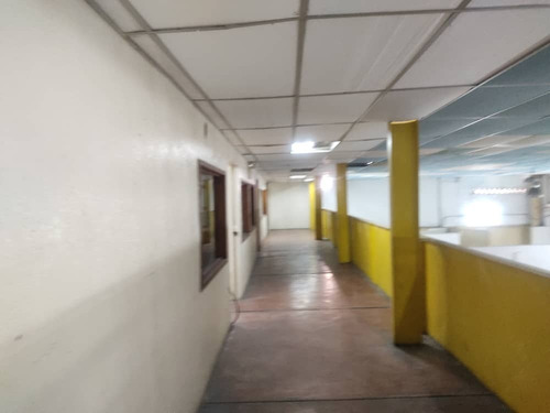 Imagen 10 de 16 de Galpón En Venta En Catia