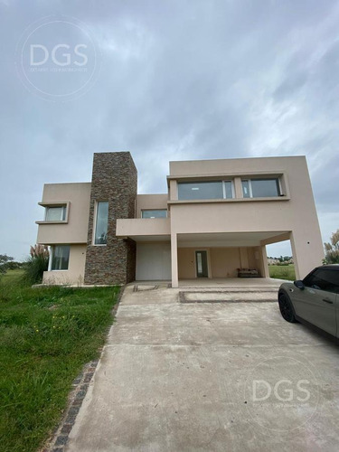 Imagen 2 de 27 de Oportunidad! Excelente Casa En San Eliseo Golf Con Vista Al Golf
