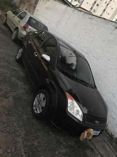 Imagem 11 de 15 de Ford Fiesta Sedan 1.0 Flex 4p