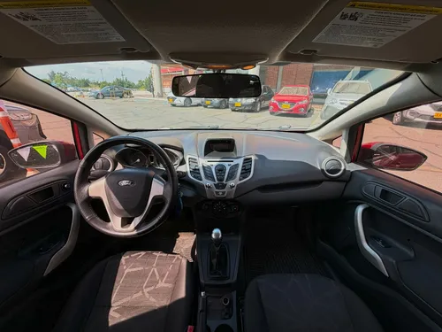Ford Fiesta 1.6 Hatchback Mecánica