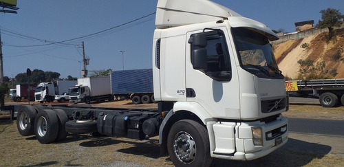 Imagem 4 de 15 de Volvo Vm 270
