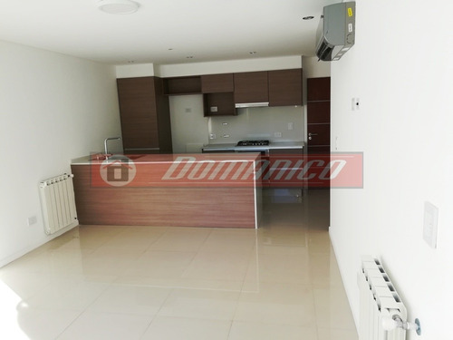 Imagen 4 de 17 de Departamento En Venta En Castelar