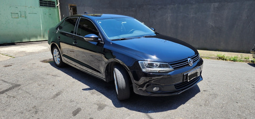 Volkswagen Jetta 2.0 Comfortline Flex 4p Automática