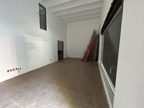 Imagen 9 de 11 de Venta Local Zona Mayorista Inca A Mts Arenal Grande Con Gran Visibilidad.