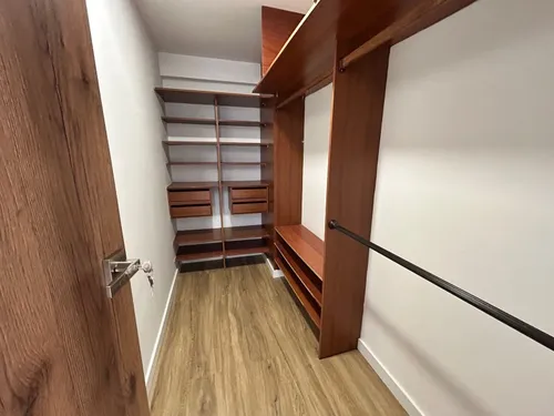 Apartaestudio En Arriendo Ubicado En El Poblado Sector Los Balsos (27031).