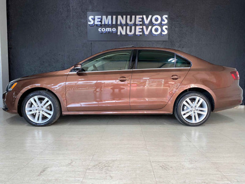 Imagen 5 de 15 de Volkswagen Jetta 2016 4p Sportline L5/2.5 Aut