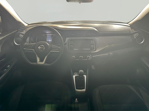 Nissan Kicks Advance MT F2
