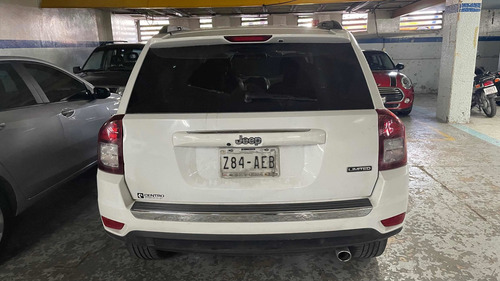 Imagen 5 de 13 de Jeep Compass 2.4 Limited 4x2 At 2015