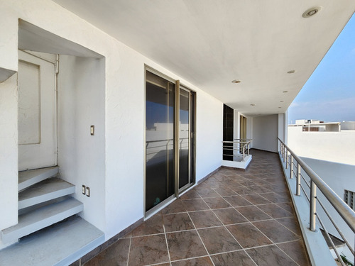 Casa Residencia De 5 Habitaciones Ubicada En Residencial Playas Del Conchal, Riviera Veracruzana, Un Excelente Fraccionamiento Que Te Brinda La Seguridad Y Tranquilidad Que Tu Familia Y TĂș Se Merecen.