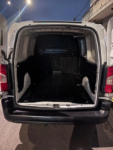 Citroën Berlingo Furgon 1.6 Furgon P.lat. 2abag Abs Faros 3 Asiento