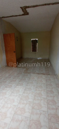 Imagen 12 de 14 de Venta De Tonwhouse En Villa Falcon