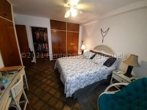 Bello Town House En Venta En La Tahona