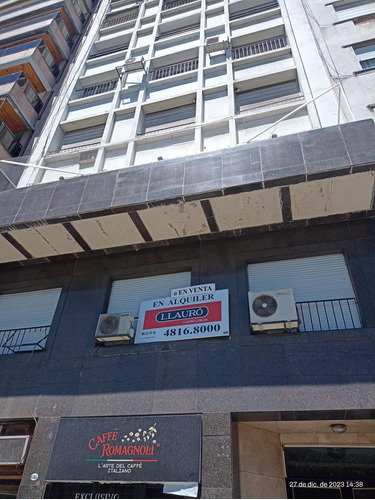 Carlos Pellegrini - Arroyo  -venta / Alquiler - Departamento De 5 Ambientes Con Vista Abierta