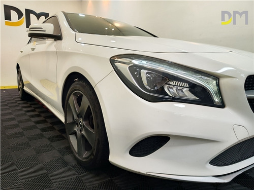 Mercedes-Benz CLA 180 1.6 CGI GASOLINA 7G-DCT