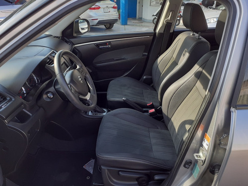 Imagen 12 de 15 de Suzuki Swift 1.4 Edición Especial 10 Años 2017