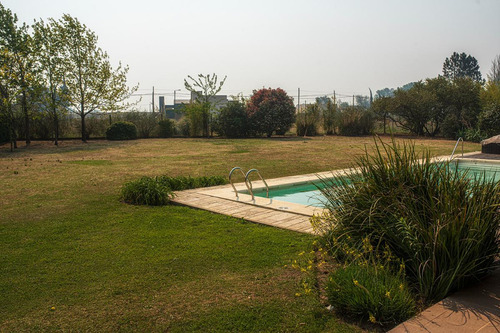 Casaquinta En Venta, Camino Al Balneario, Junin