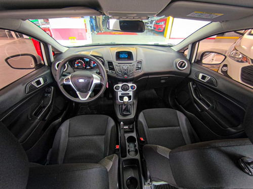 Ford Fiesta 1.6 TI-VCT FLEX SE MANUAL