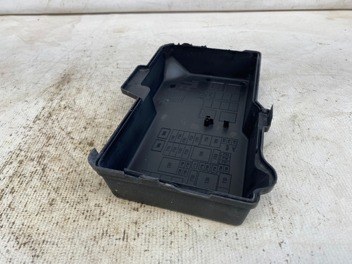 Tapa Modulo Fusibles Dodge Dart 2.4 Std Mod 13-16 (Usado)