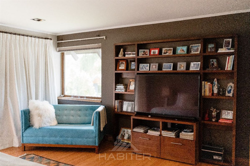 Casa En Venta De 5 Dorm. En Los Angeles