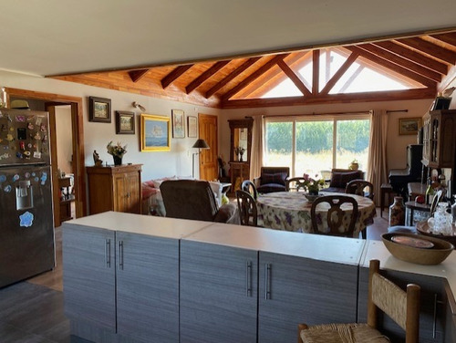 Dueño Vende Parcela Con Casa, Isla De Maipo