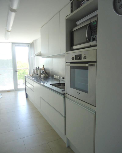 Apartamento En Alquiler Por Temporada De 3 Dormitorios En La Barra
