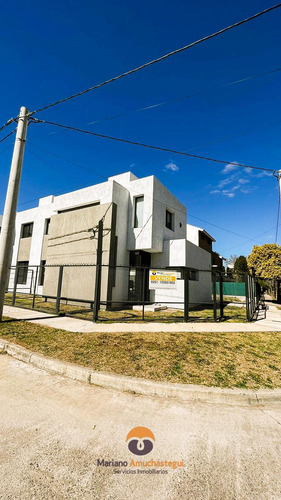 Duplex - Dos Dormitorios - Barrio Residencial San José