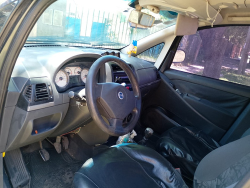 Fiat Idea 1.8 Adventure Alarma