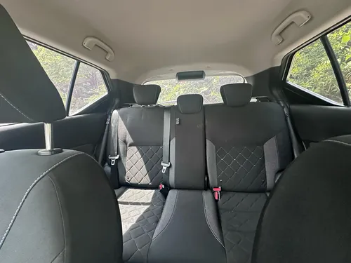 Nissan Kicks ADVANCE MT R17