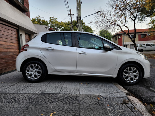 Peugeot 208 1.6 Allure