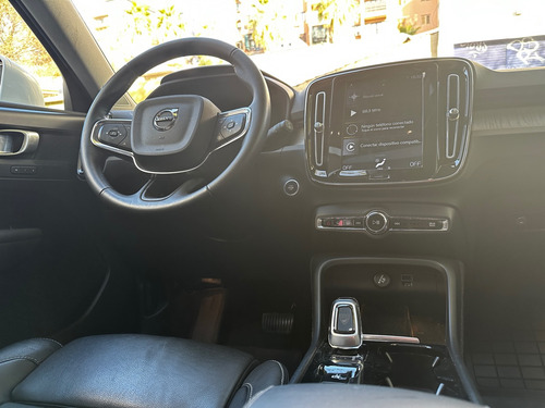 Volvo XC40 2.0t T4 Inscription Awd