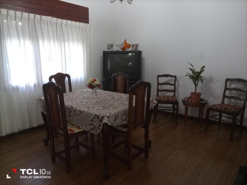 Imagen 4 de 12 de Casa En Venta En Saavedra, Ideal Constructor. Ubicación Excelente.