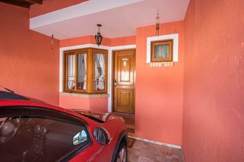 Casa Em Hípica Com 3 Dormitórios - Lu428883