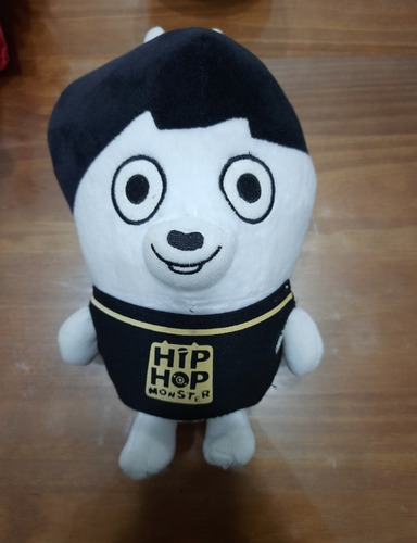 Peluche Bts Jungkook. Con Llavero . Nuevo. Impecable Estado.