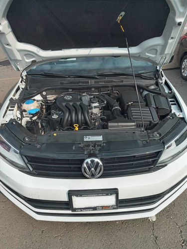 Imagen 6 de 8 de Volkswagen Jetta 2017 2.0 L4 Mt