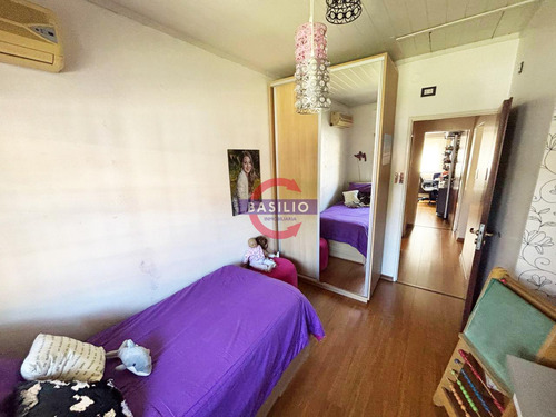 Venta Impecable Casa 5 Ambientes Con Jardín En Carapachay