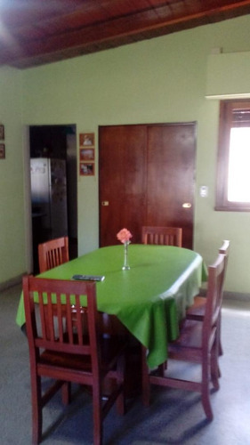 Se Vende En San Bernardo Centro Chalet Tres Ambientes Dos Dormitorios F: 9337
