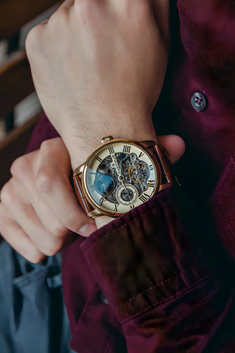Reloj De Pulsera Earnshaw Hombre Longitude Golden Champagne Correa Café