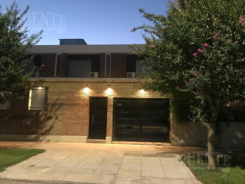 Imagen 2 de 17 de Casa - Banfield Oeste