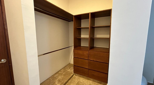Casa En Venta Merida, Temozon Norte En Privada, Entrega Inmediata.