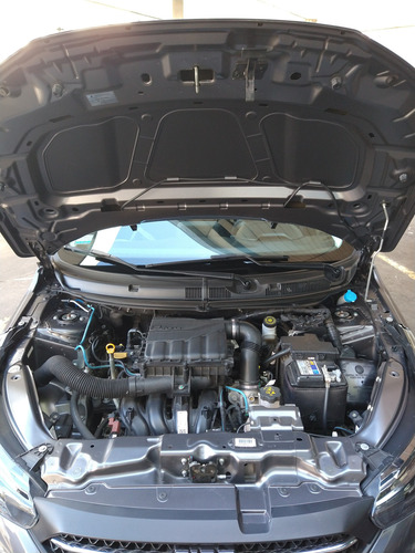 Fiat Cronos 1.8 16v Precision