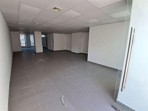 Local Comercial En Arriendo En Lo Barnechea