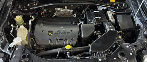 Mitsubishi Outlander 4x4-at 2.4 4p