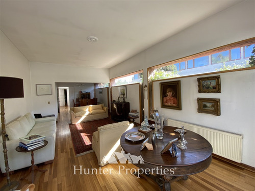Casa En Venta De 4 Dorm. Condominio En La Reina